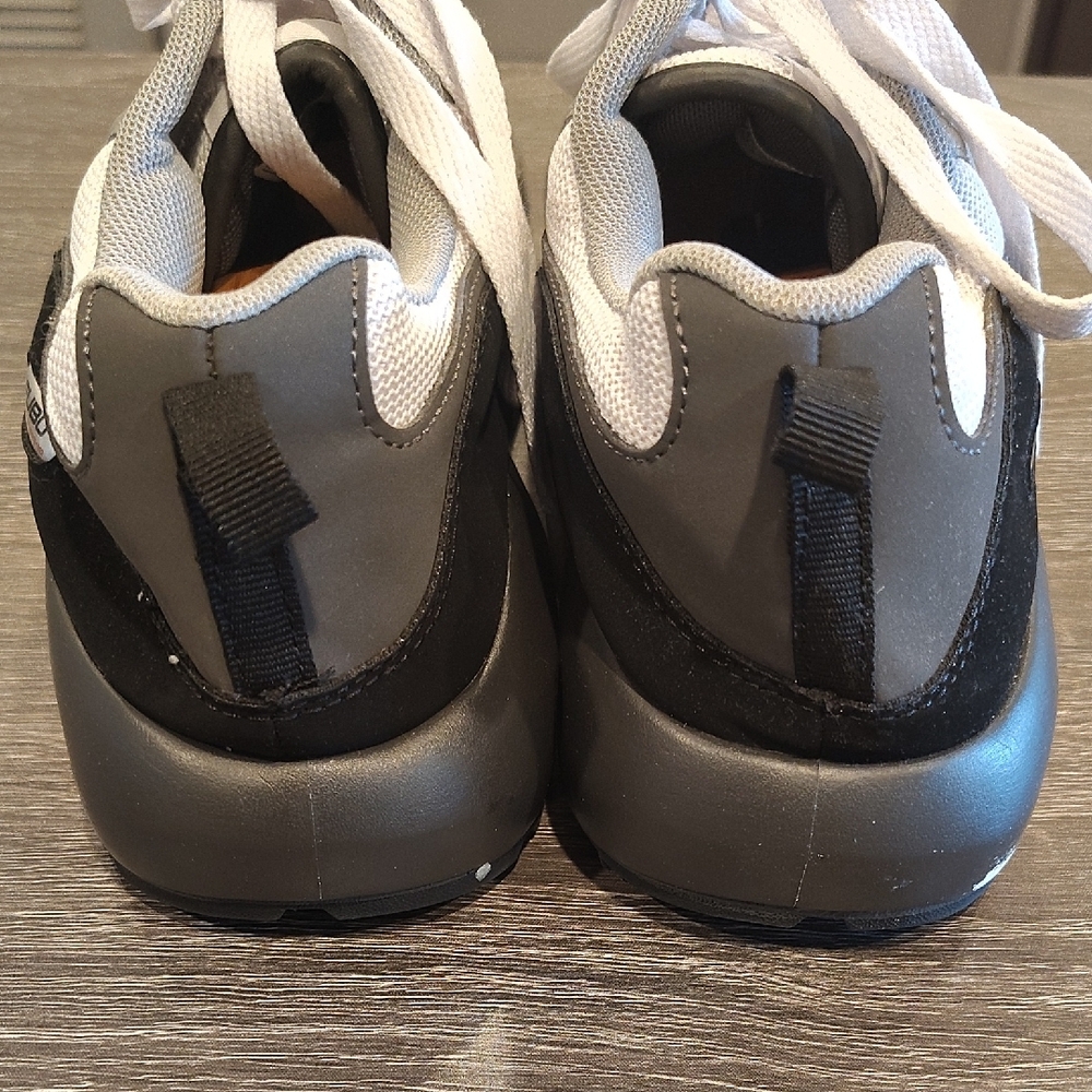 FUBU Athletic Sneakers - Picture 3 of 9